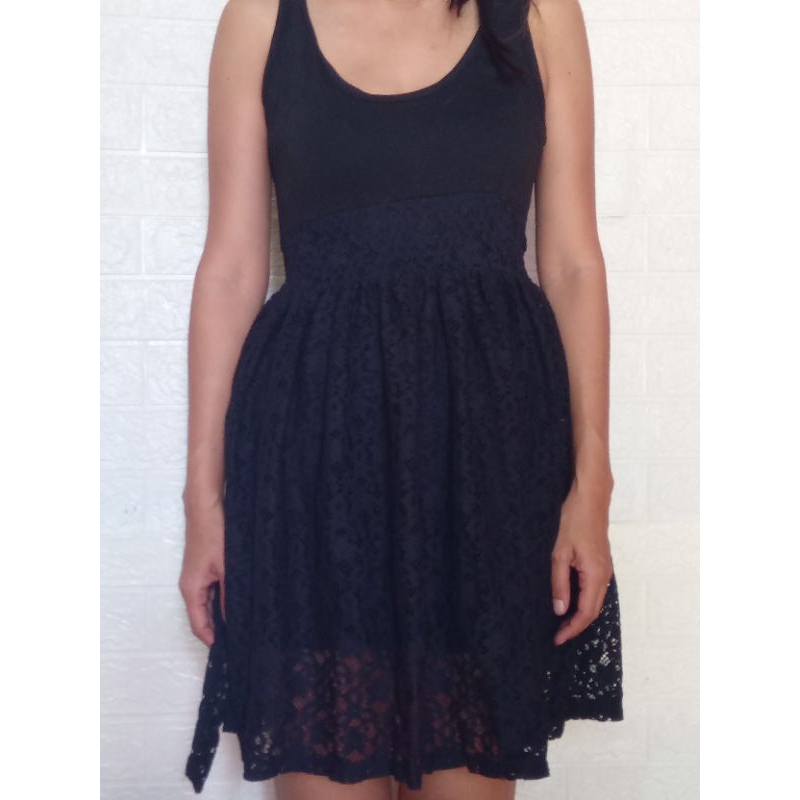 dress billabong. urban outfitters.retail therapy lace dress.songket.dress pantai
