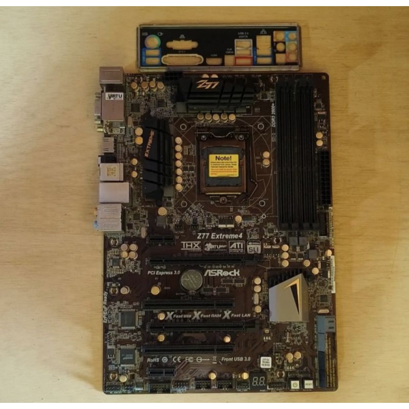 MOBO/MOTHERBOAD ASROCK Z77 EXTREME 4 / SOCKET 1155 / 4 SLOT RAM DDR3