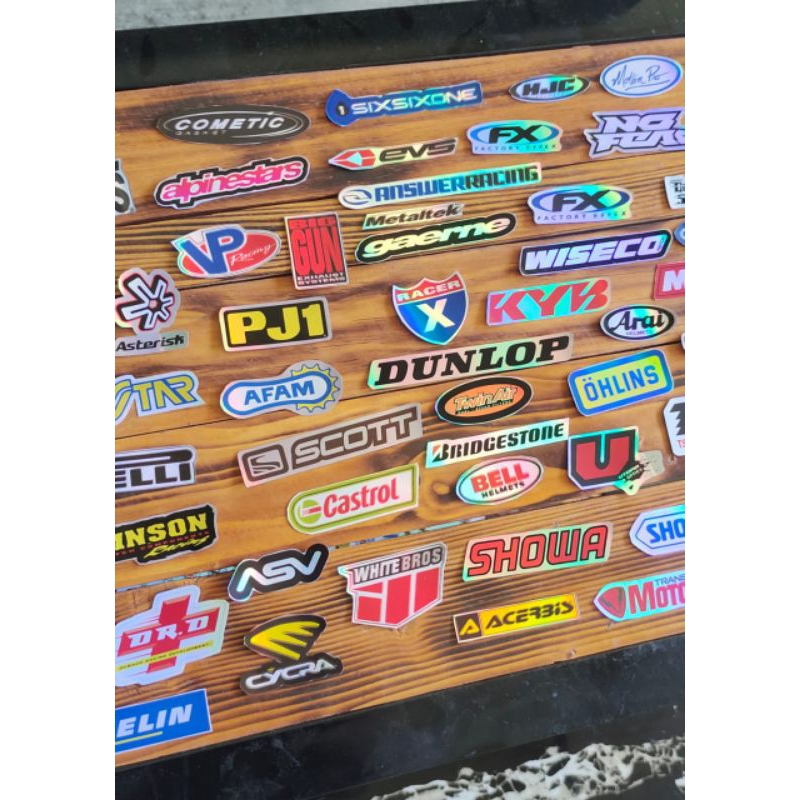 

stiker racing paket 15pcs mudah tinggal tempel di helm motor mobil dll