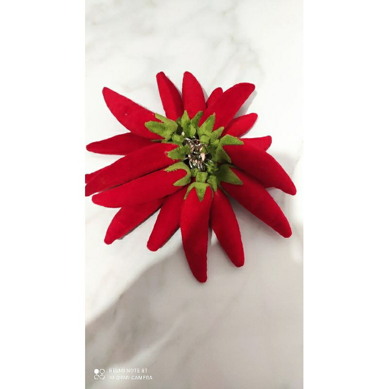 gantungan kunci motif cabe