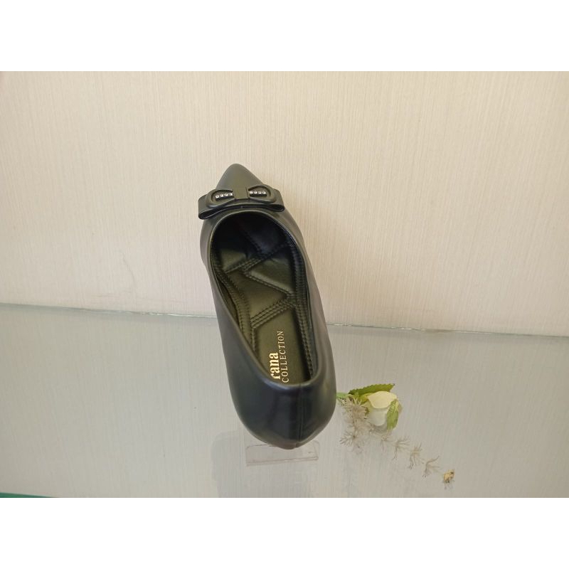 sepatu wanita Kyrana 629-239