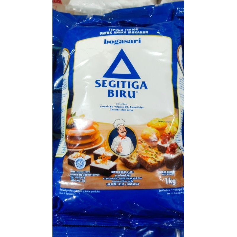 

Tepung terigu segitiga biru 1 kg