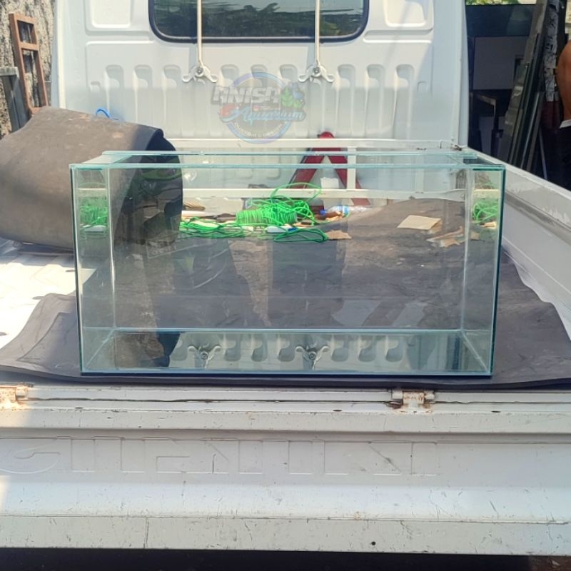 AQUARIUM KACA UKURAN 80X40X40 DASAR 8MM KELILING 5MM