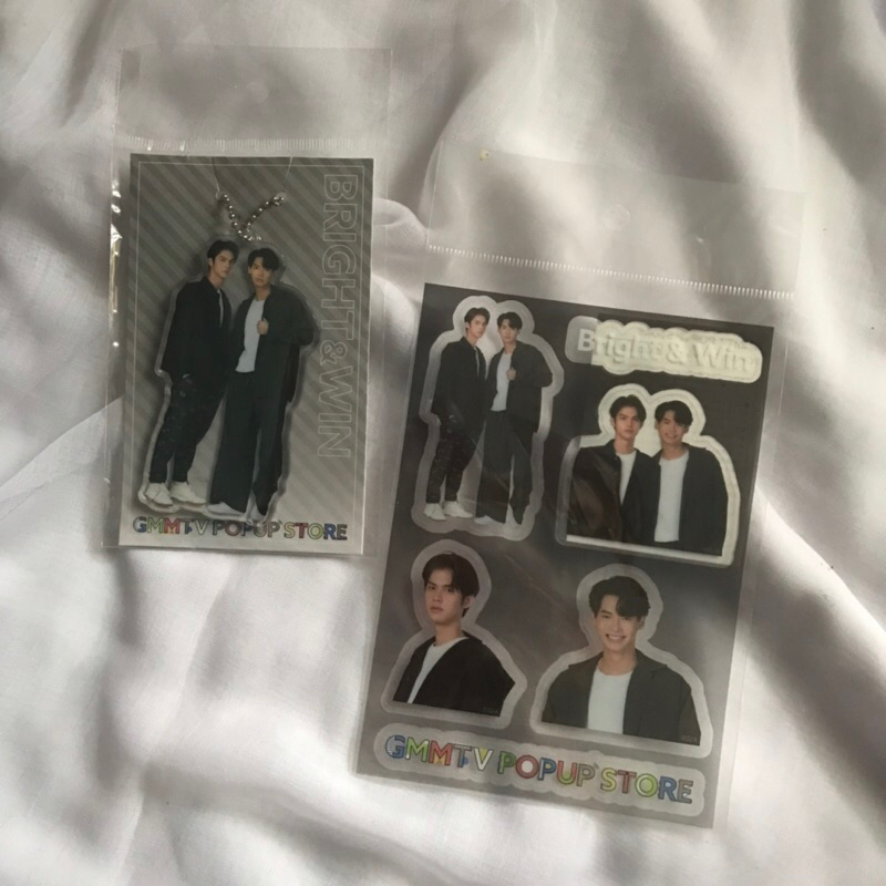 (PRELOVED) KEYCHAIN & STICKER BRIGHTWIN JAPAN ED
