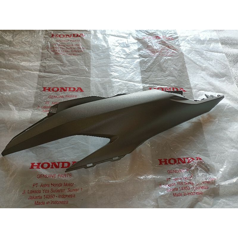 cover body L bodi kiri Vario new 125 ,150 matte brown original