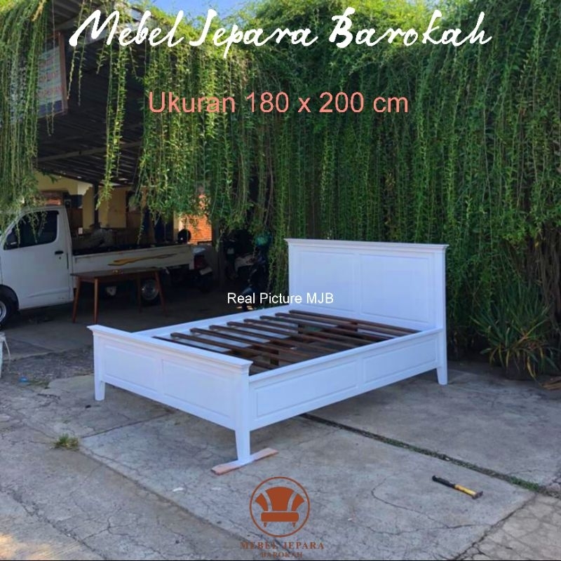 Dipan Ranjang Rangka Tempat Tidur 180 x 200 cm Kayu Jati