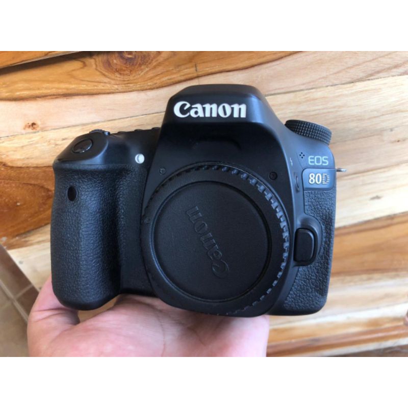 KAMERA DSLR CANON EOS 80D WIFI
