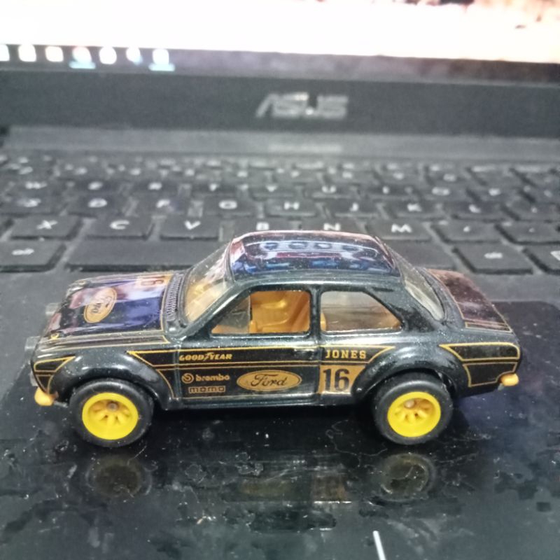 Premium Hot Wheels Ford Escort Black Rubber Tires Metal Body And Chassis Bday Gift Hadiah Kado Unik 