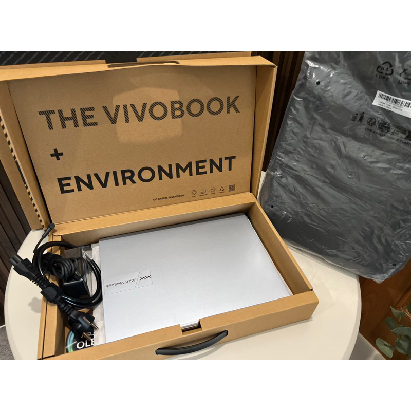 Vivobook Pro 14 OLED (M3400) - (BNIB) AMD Ryzen 7 RAM 16 GB 512 GB SSD
