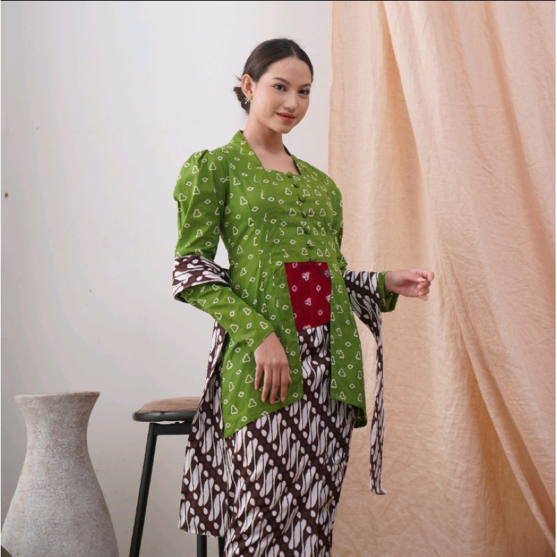 Kebaya Kutubaru Vintage Kain Jumputan Solo / Angking Jumputan