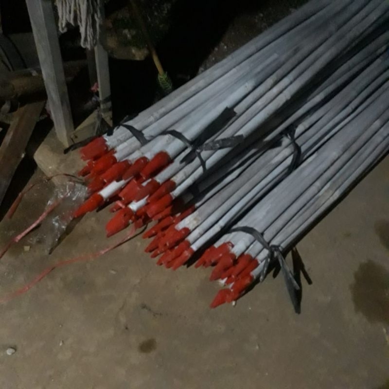 Tiang Bendera Bambu Untuk 17 Agustus