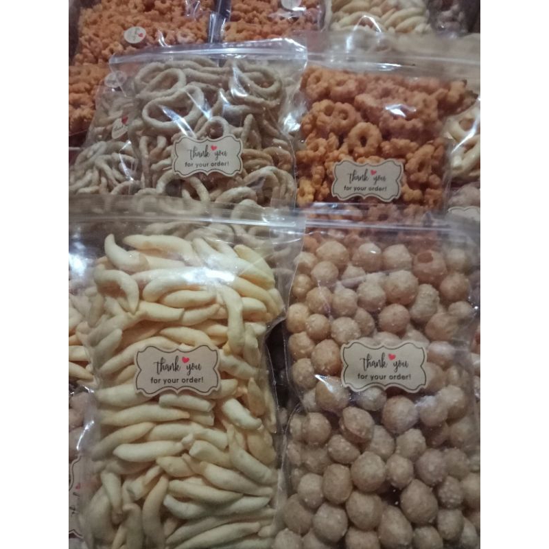 

Aneka camilan