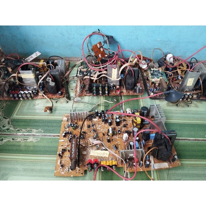 MESIN TV POLYTRON SLIM 21 IN