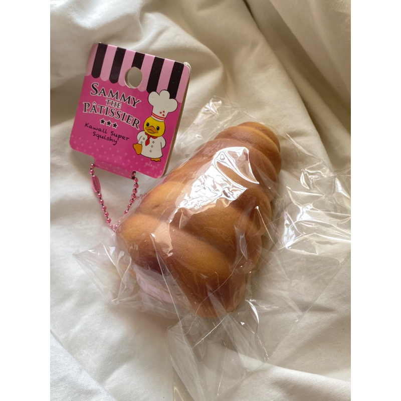 Squishy Sammy Mini Strawberry Cornet