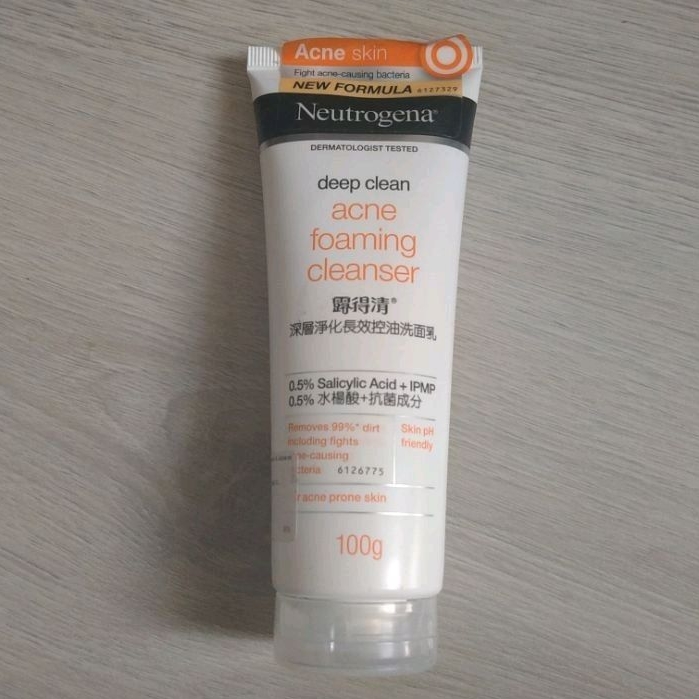 NEUTROGENA DEEP CLEAN ACNE FOAM CLEASER 100GR