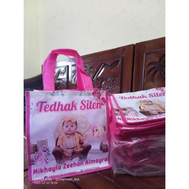

tas souvenir hajatan tedhak siten/ultah terlaris