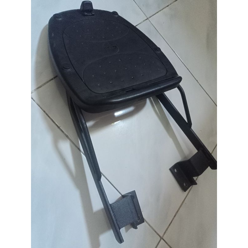 BracketBoxGiviYamahaMioGear,Lexy