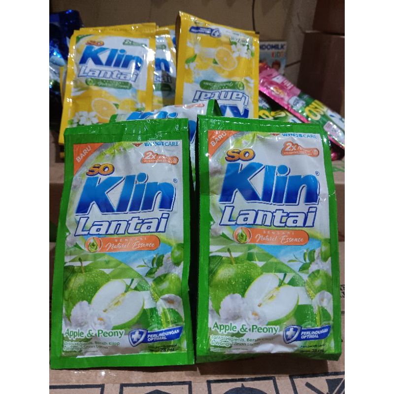SoKlin Lantai 3 renceng isi 18 sachet Apple&peony