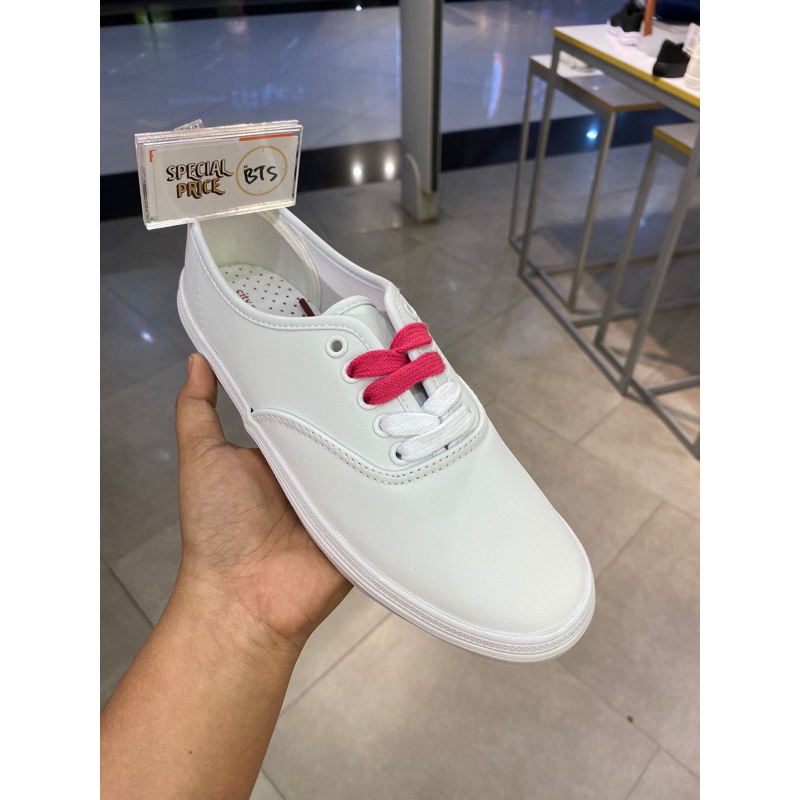 Payless By City Sneaks harga normal 369.000