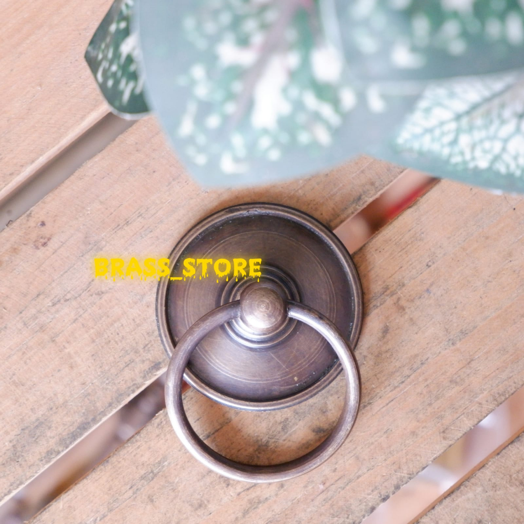 Tarikan pintu lemari kitchen set minimalis kuningan antik