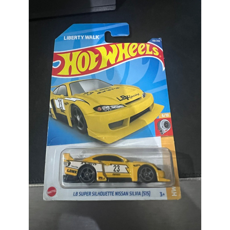 hotwheels nissan silvia s15 lbwk kuning card kerut