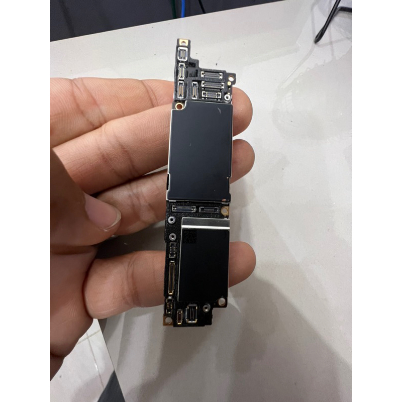 mesin iphone xr 64 lock icolud lain normal