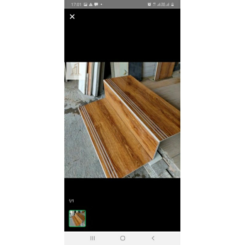 granit tangga 30x90 motif kayu