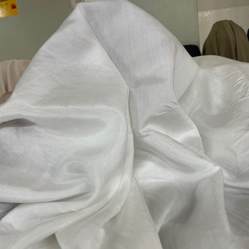 kain katun rayon silky garmen 60s (harga permeter)