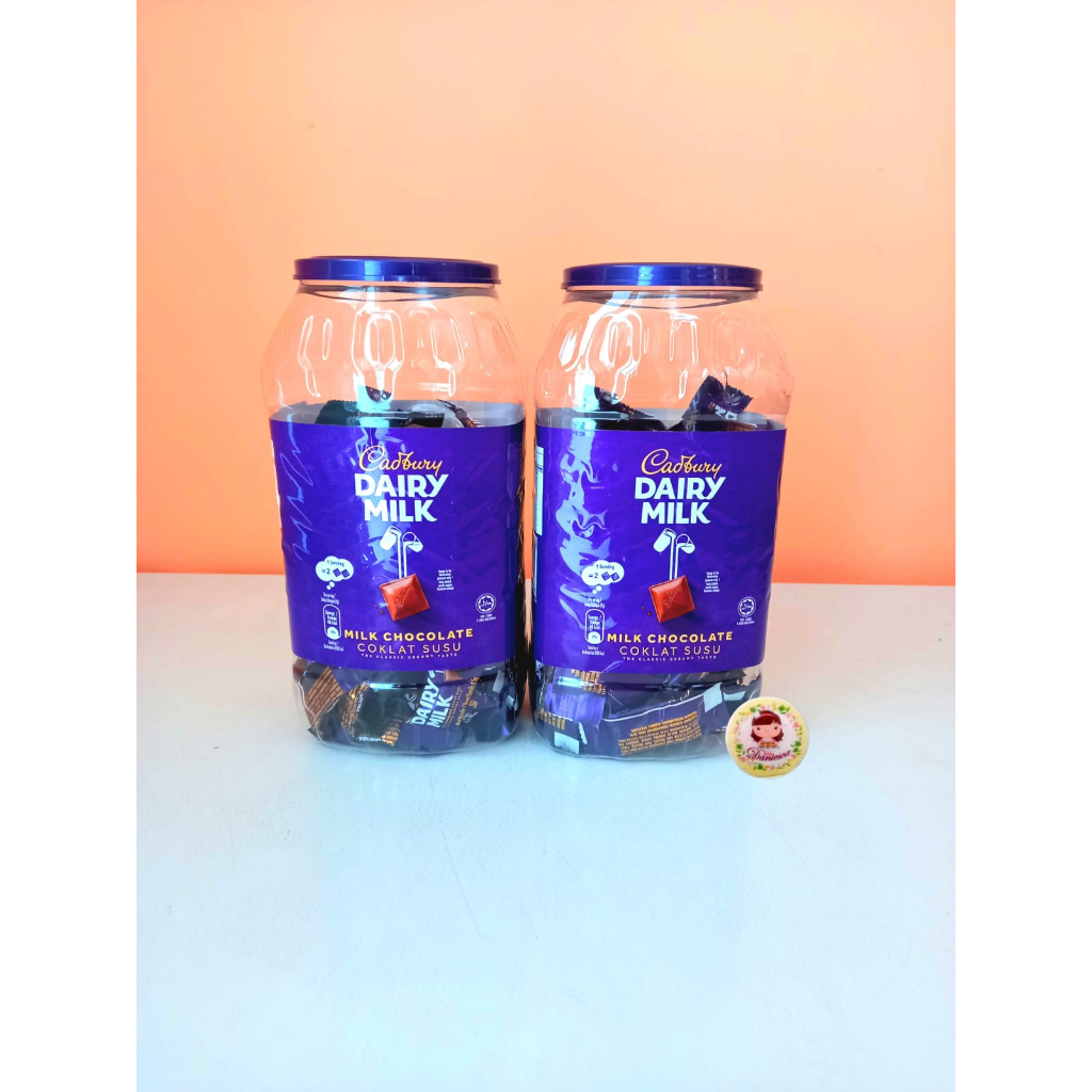 

Coklat import | Cadbury Dairy Milk Chocolate toples 405gr isi 90pcs Halal ( ds bgr)