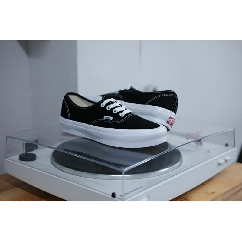 Vans Authentic OG Vault Black White