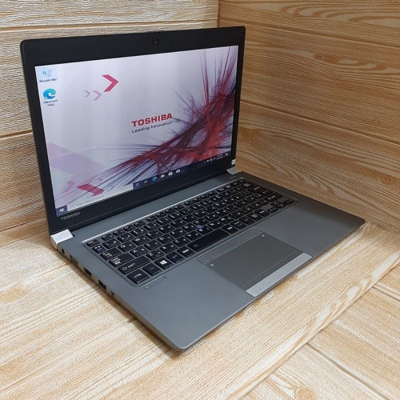 Laptop Toshiba Dynabook R634 super slim