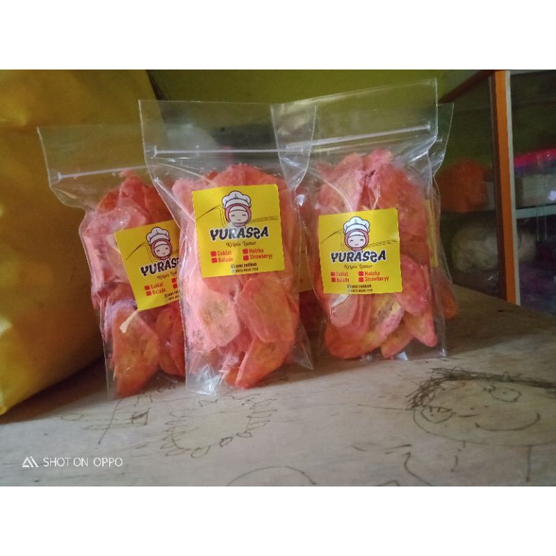 

keripik coklat lumer keripik pisang strawberry