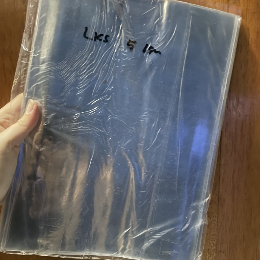 

Sampul buku bahan plastik mika ukuran LKS tipis - 1 lusin