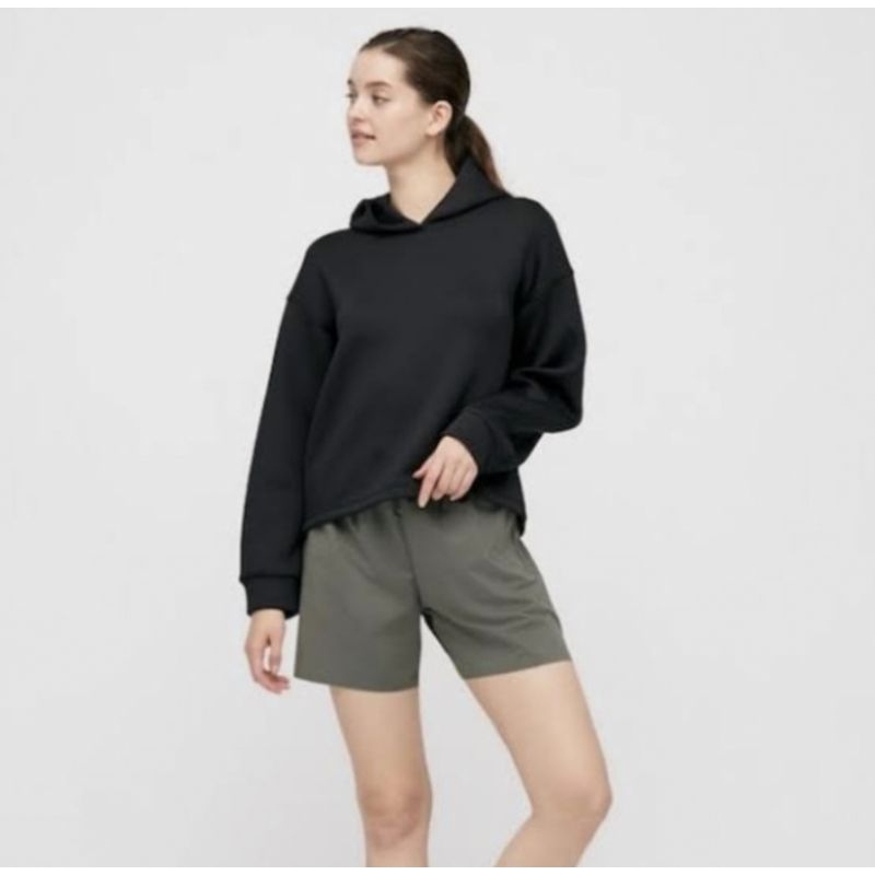 UNIQLO PULLOVER SWEAT DRY HOODIE BLACK