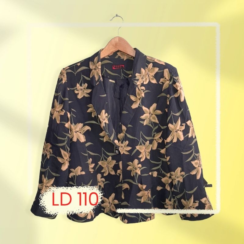 Blazer Wanita LD 110