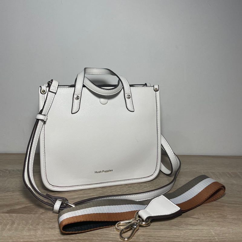 Preloved Tas Wanita Hush Puppies Portia Satchel M