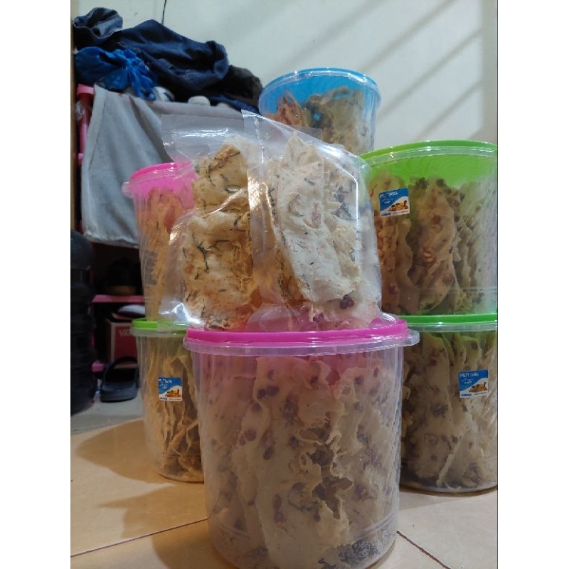 

Peyek Rebon Toples Mommy Ali ukuran 500gram toples 5liter