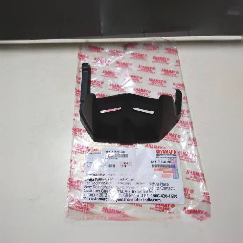 REAR FENDER SPAKBOR KOLONG MT15 MT 15 PART ORIGINAL YAMAHA