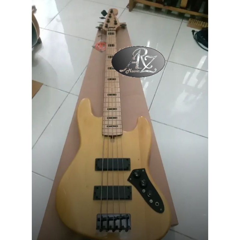 Bass Fender Jazz Bass 5string (aktif - pasif boster)