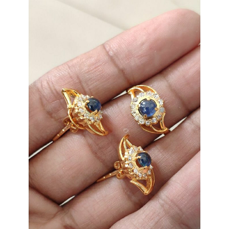 set cincin & anting ring emas batu blue sapphire keliling berlian Banjar