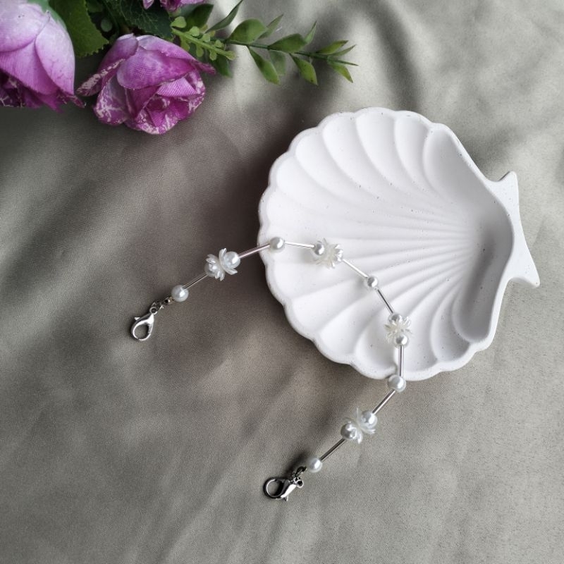 Konektor Masker Mutiara