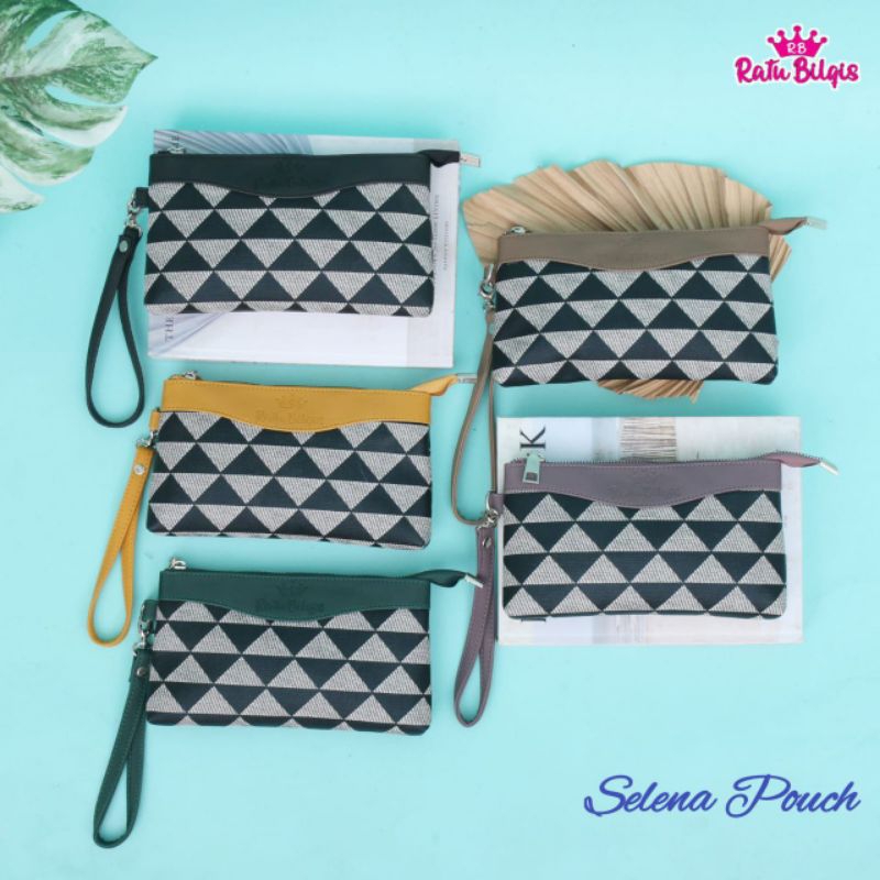 Selena Pouch By Ratu Bilqis Tempat Uang &amp; Kunci Muat Hp