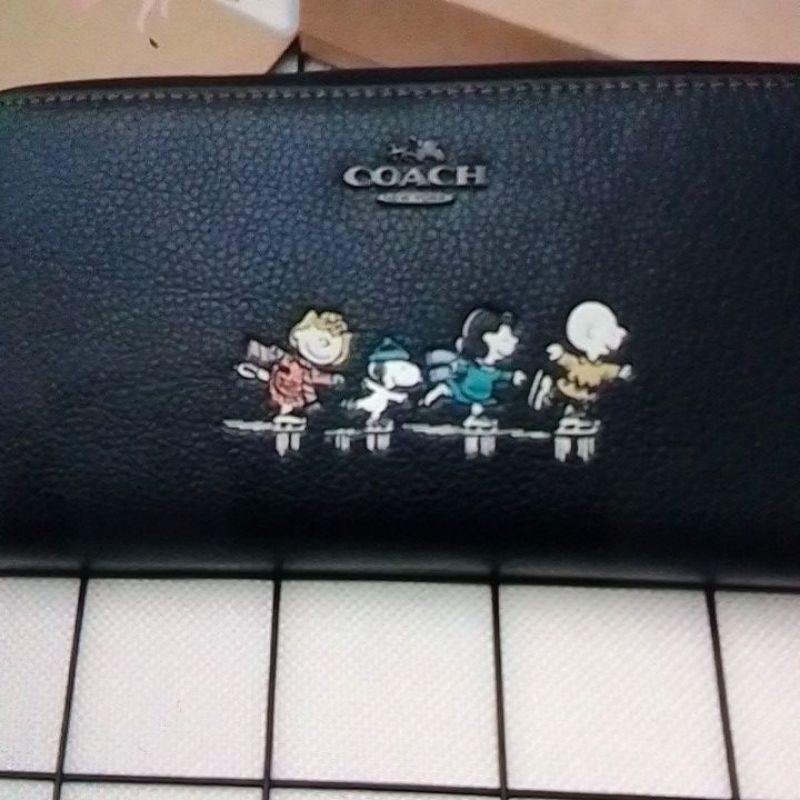 dompet coach Snoopy black