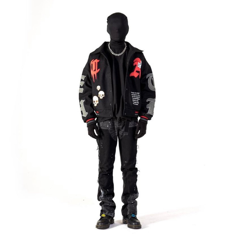 VARSITY HECATE BCK T SKULL