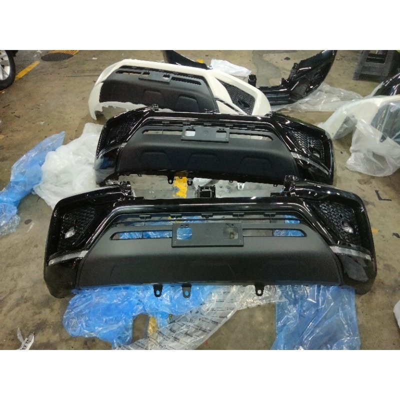 bumper depan fortuner 2021-2022 GR sport