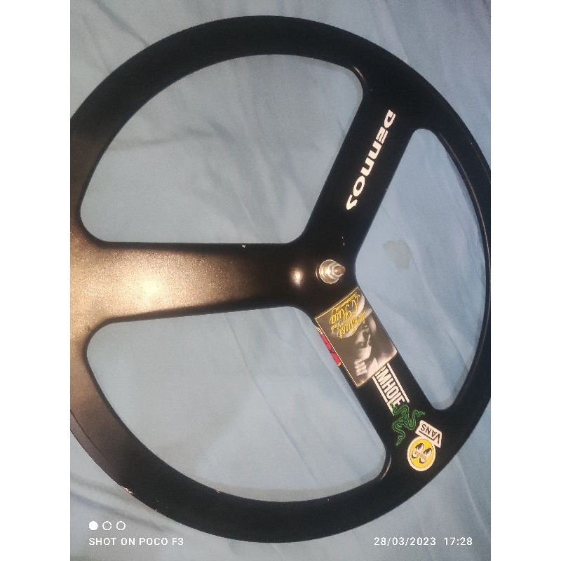 Dennos 3 spoke
