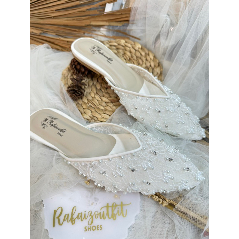 Flatshoes wanita Marisa putih