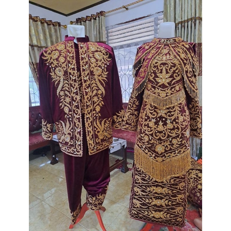 baju penganten minang spasang.