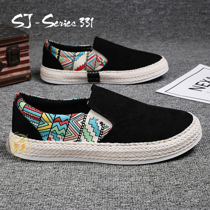 Sepatu Slip On Pria Model Keren Motif Unik Buat Nongkrong Kualitas Premium -331