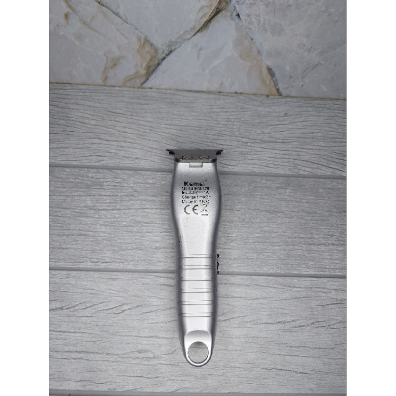 Hair Clipper Kemei KM 679 Alat Cukur Cas Charge Hair Trimmer ORIGINAL